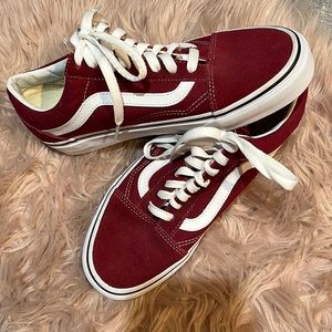 New, maroon Van lace up sneakers!